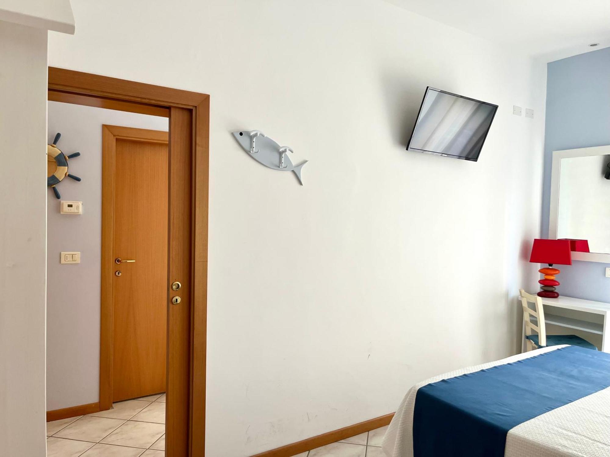Hotel Acquario 3*