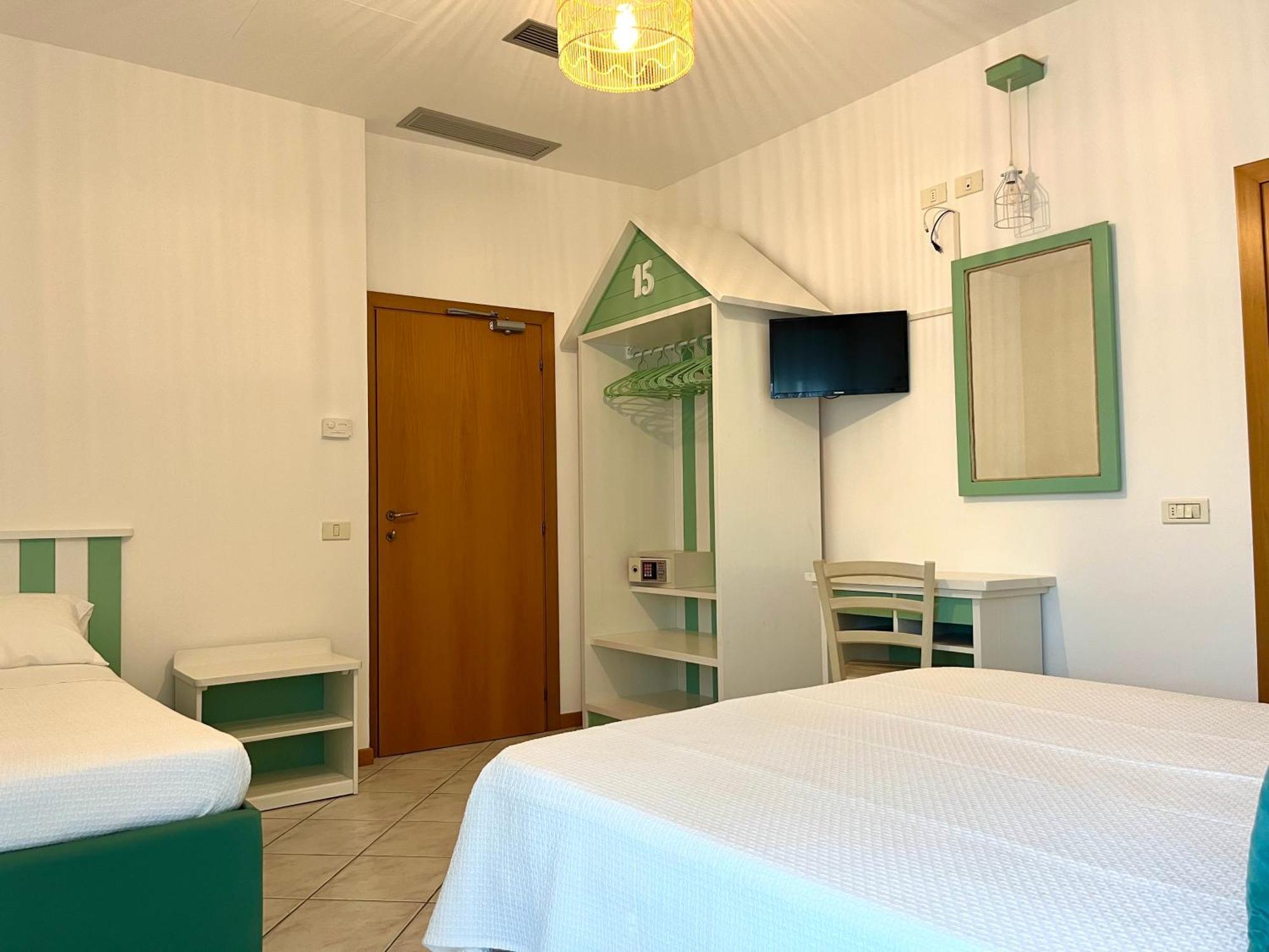 Acquario Hotel 3*